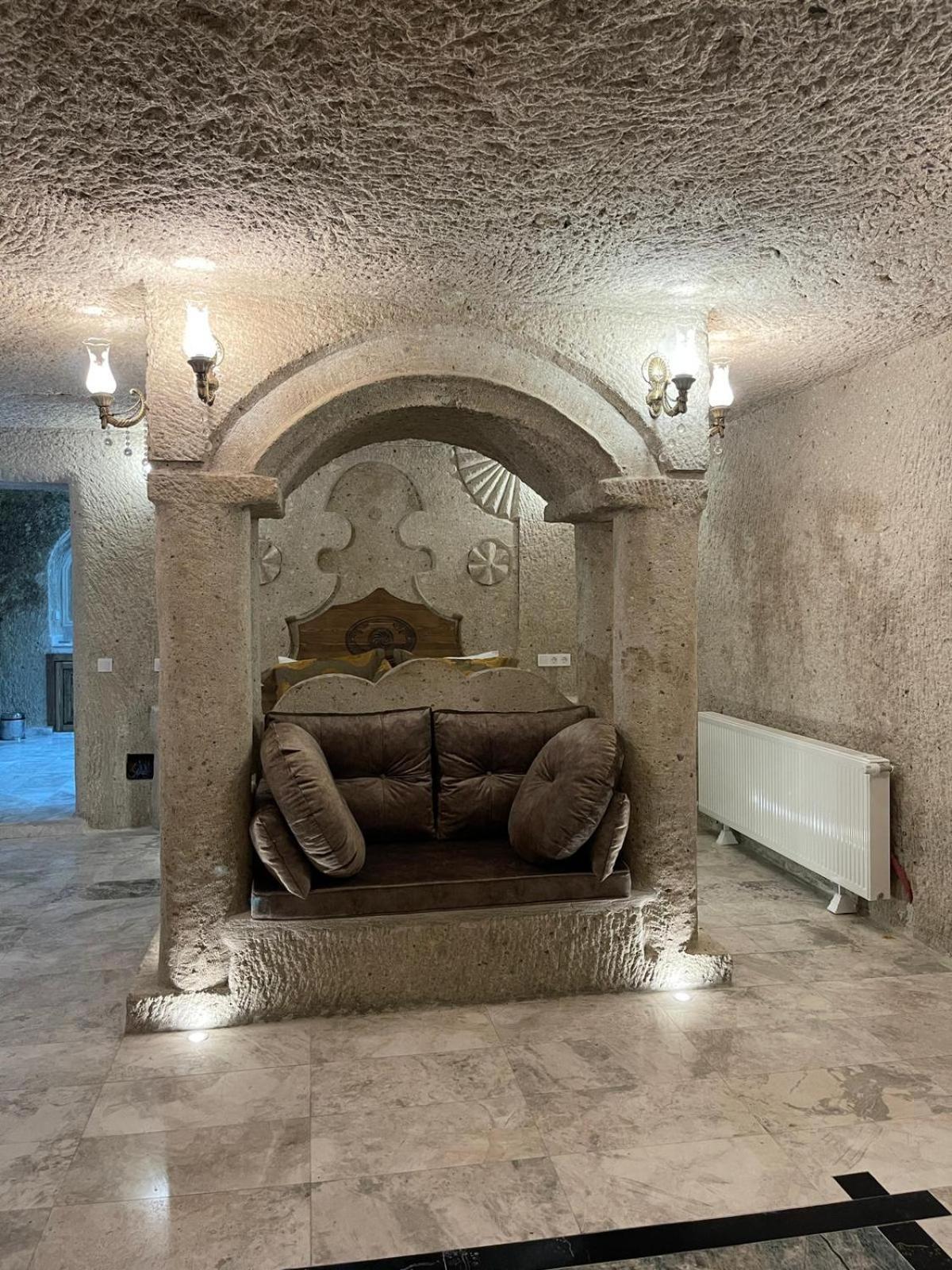 Cappadocia Empire Cave Hotel Göreme Exterior foto