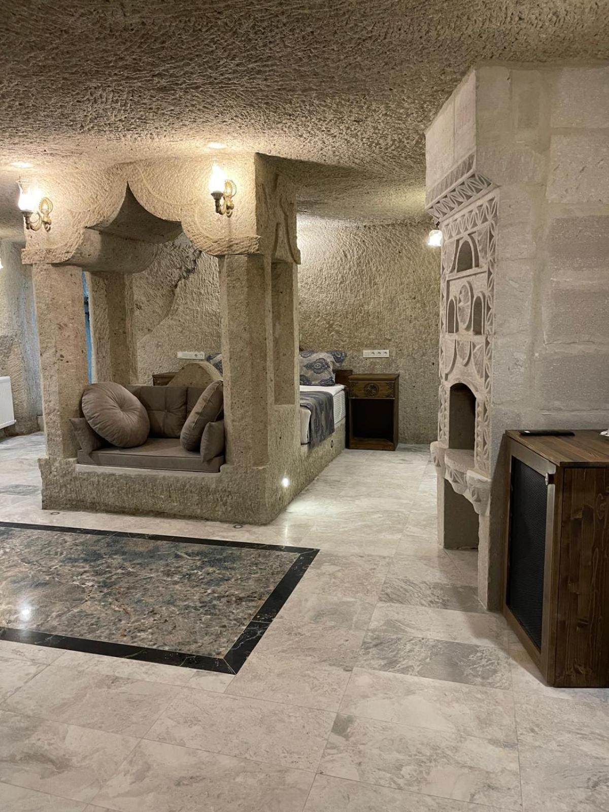Cappadocia Empire Cave Hotel Göreme Exterior foto