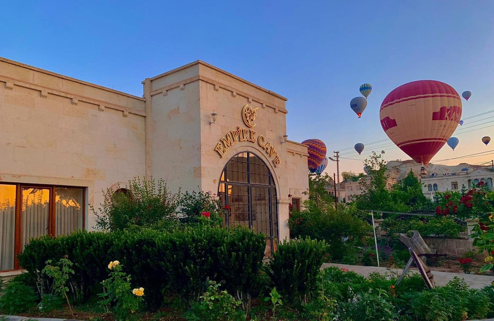 Cappadocia Empire Cave Hotel Göreme Exterior foto