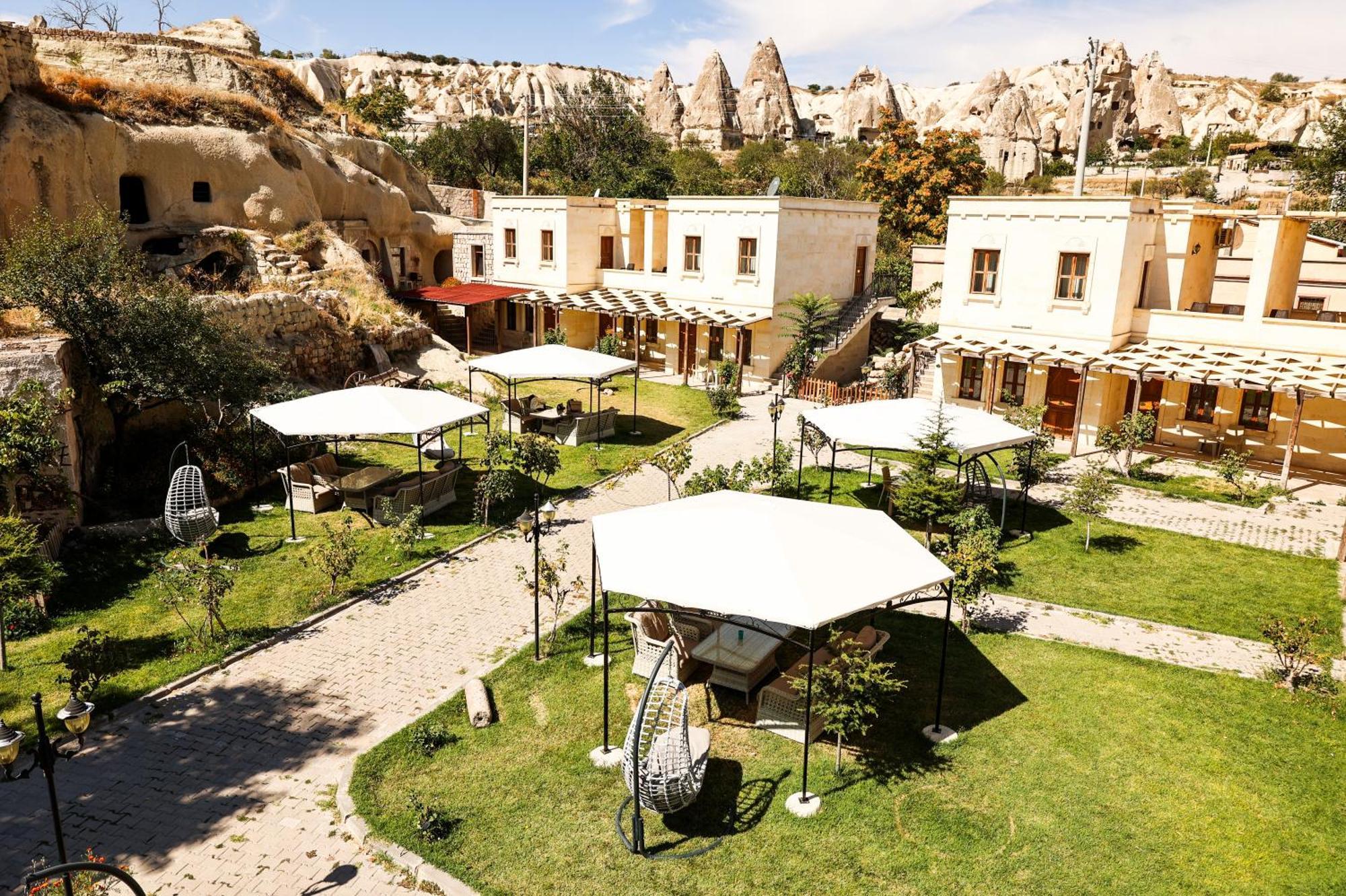 Cappadocia Empire Cave Hotel Göreme Exterior foto
