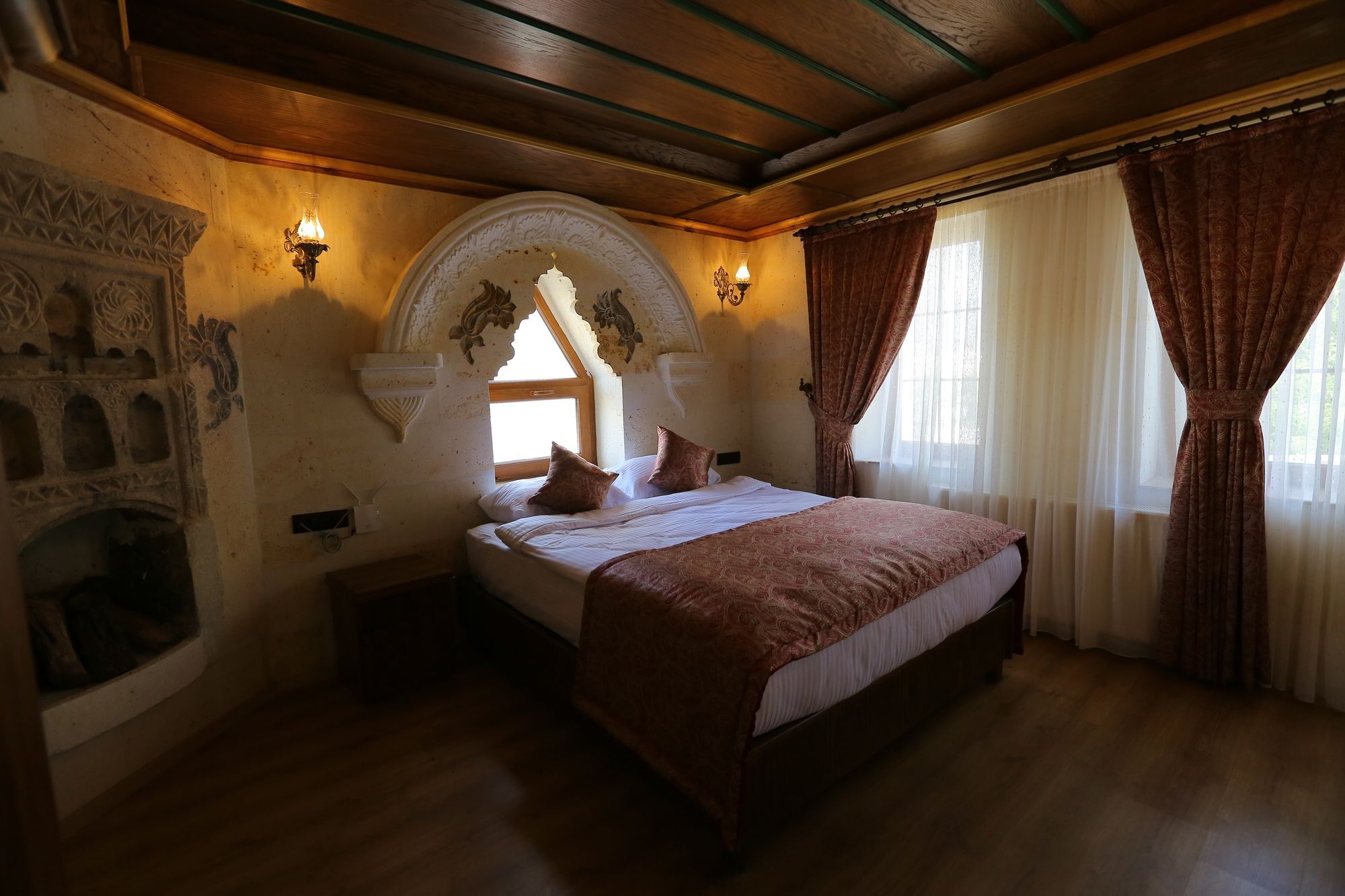 Cappadocia Empire Cave Hotel Göreme Exterior foto